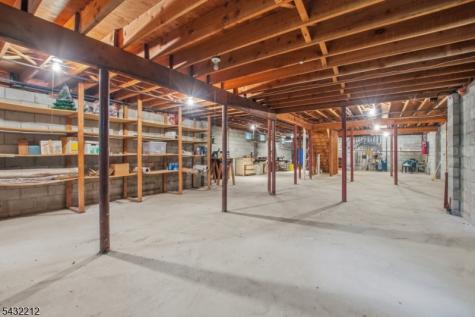 43 Maple Road West Milford NJ 07480