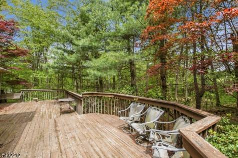 43 Maple Road West Milford NJ 07480