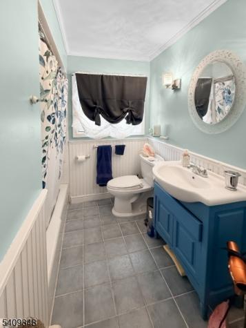 40 Pawnee Avenue Oakland NJ 07436