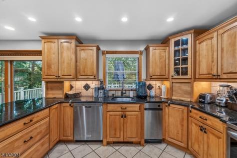 34 Sweetman Lane West Milford NJ 07480