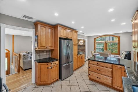 34 Sweetman Lane West Milford NJ 07480