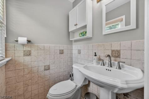 34 Sweetman Lane West Milford NJ 07480