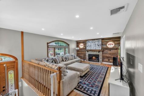 34 Sweetman Lane West Milford NJ 07480