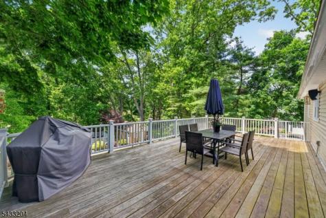 34 Sweetman Lane West Milford NJ 07480