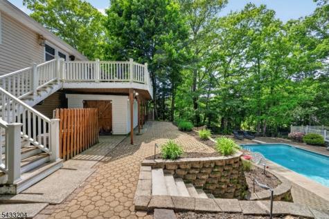 34 Sweetman Lane West Milford NJ 07480