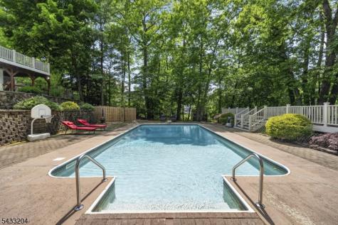 34 Sweetman Lane West Milford NJ 07480