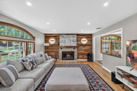 34 Sweetman Lane West Milford NJ 07480