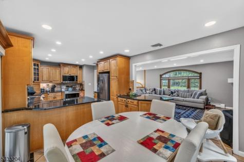 34 Sweetman Lane West Milford NJ 07480