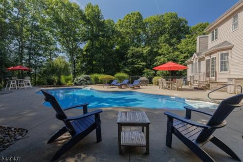 11 Donna Lane Mount Olive NJ 07836