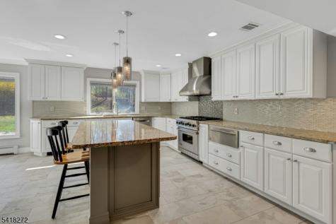 21 Hewlett Road Montville NJ 07082