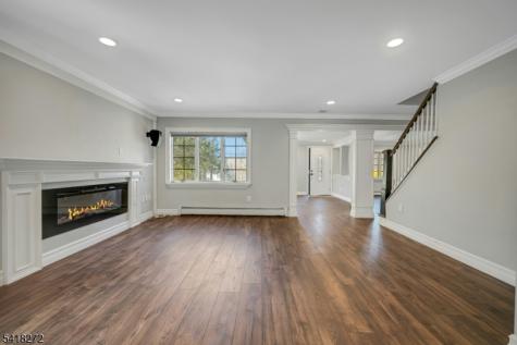 21 Hewlett Road Montville NJ 07082