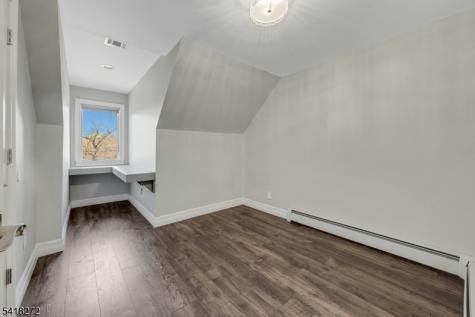 21 Hewlett Road Montville NJ 07082