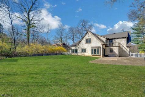 21 Hewlett Road Montville NJ 07082