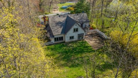 21 Hewlett Road Montville NJ 07082