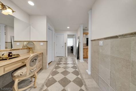 7 Barnsdale Road North Caldwell NJ 07006
