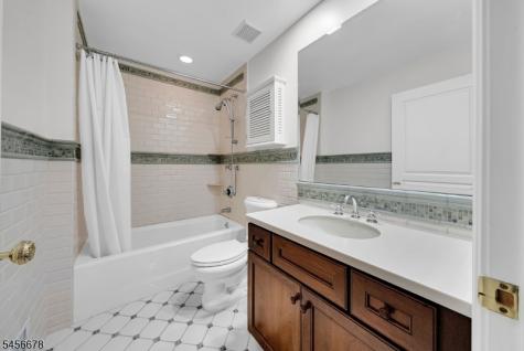 7 Barnsdale Road North Caldwell NJ 07006