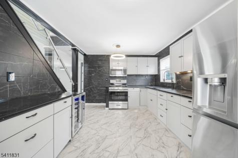 67 Maple Avenue West Orange NJ 07052