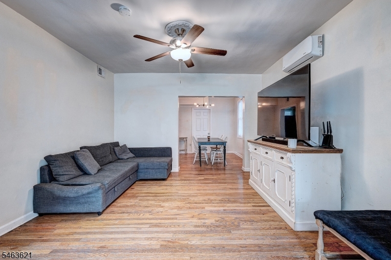 64 Norwood Street Newark NJ 07106