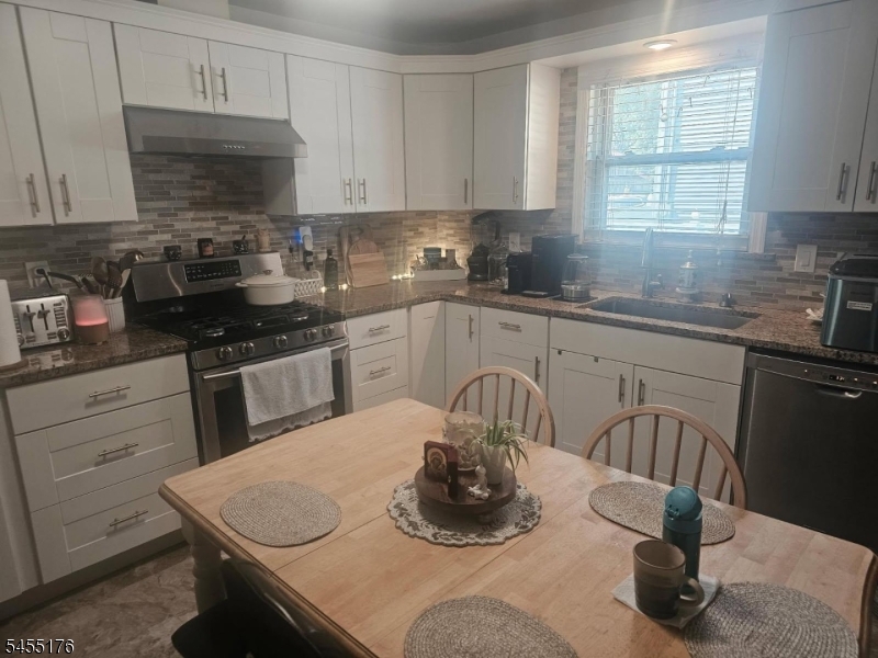 30 Caswell Avenue Woodbridge NJ 08863