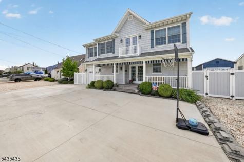 378 Bayview Avenue Berkeley NJ 08721