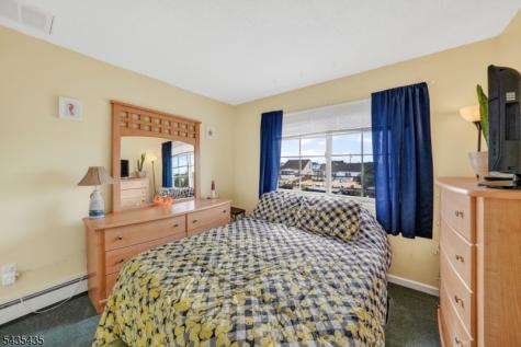 378 Bayview Avenue Berkeley NJ 08721