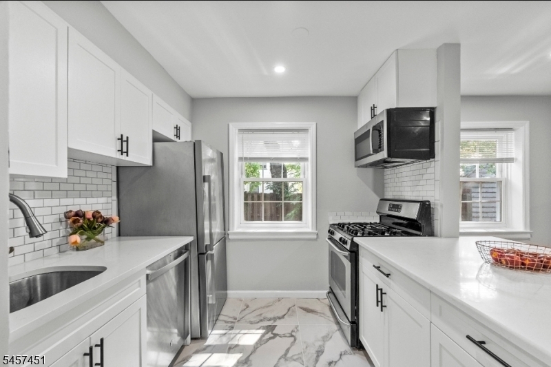 63 Forest Hill Parkway Newark NJ 07104