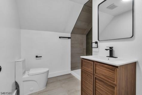 60 Fulton Street East Orange NJ 07017