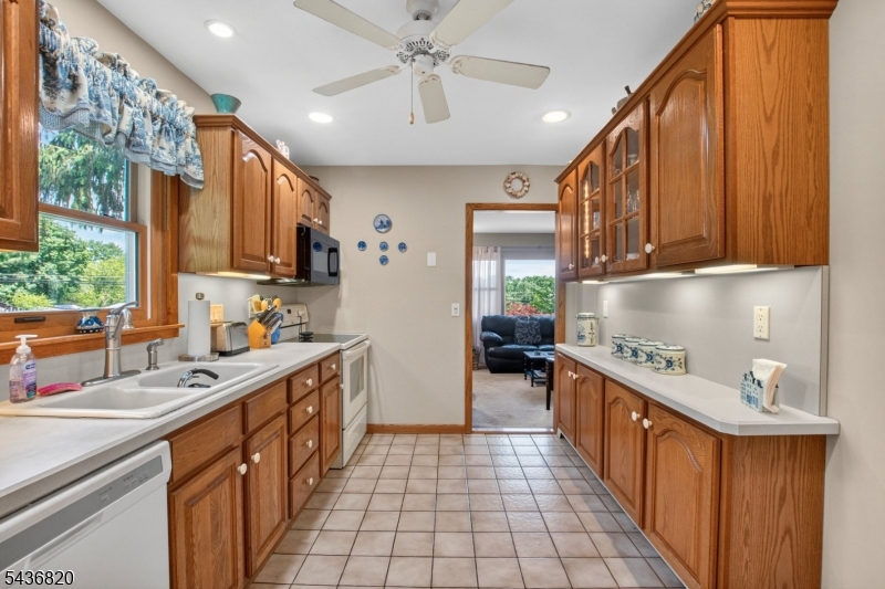 557 Rockport Road Mansfield NJ 07840