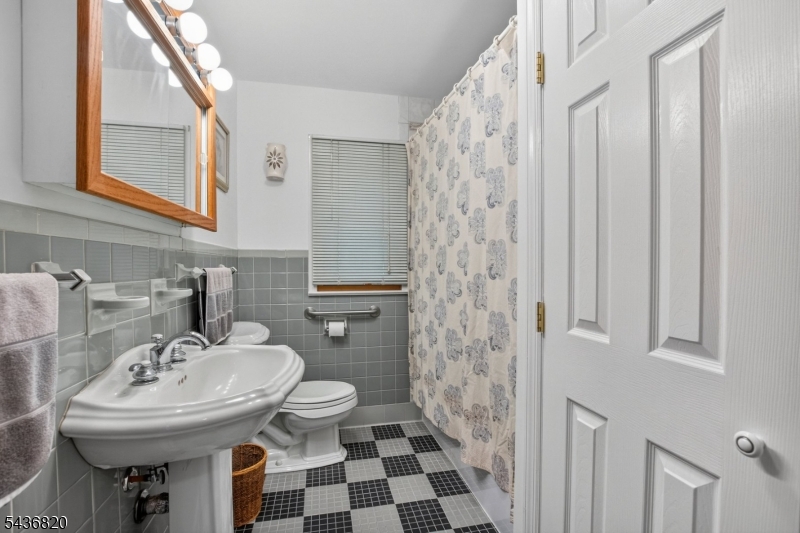 557 Rockport Road Mansfield NJ 07840