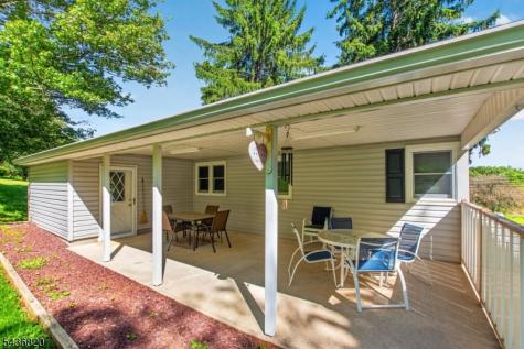 557 Rockport Road Mansfield NJ 07840