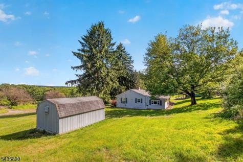 557 Rockport Road Mansfield NJ 07840