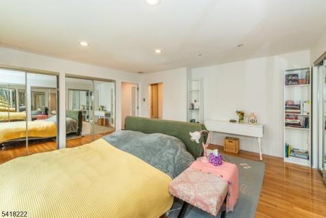 3 Davids Lane Hillsborough NJ 08844