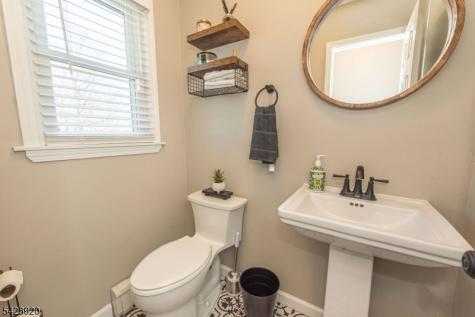 21 Carrol Street Fairfield NJ 07004