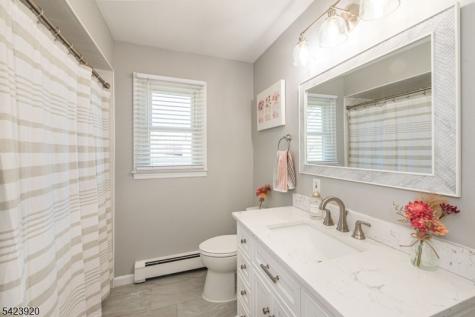 21 Carrol Street Fairfield NJ 07004