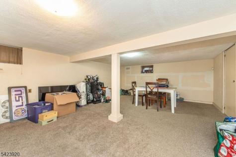 21 Carrol Street Fairfield NJ 07004