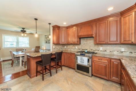 21 Carrol Street Fairfield NJ 07004