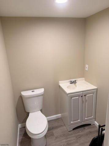 555 Hussa Street Linden NJ 07036
