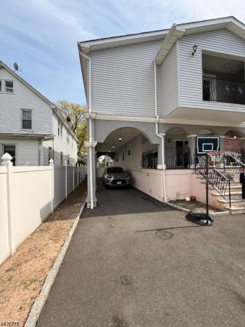 555 Hussa Street Linden NJ 07036