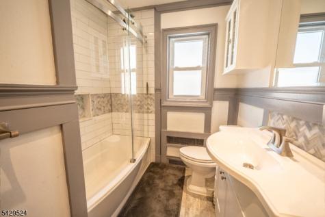 619 Essex Avenue Linden NJ 07036