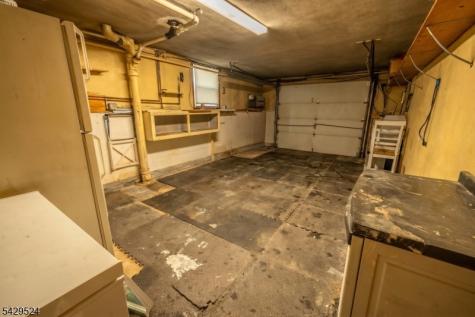 619 Essex Avenue Linden NJ 07036