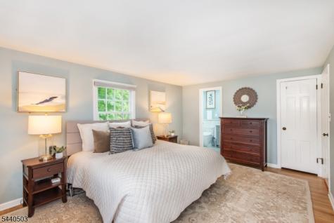 26 Cornell Way Montclair NJ 07043