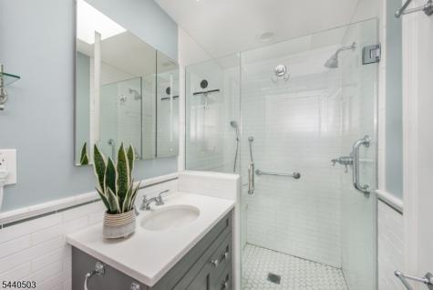26 Cornell Way Montclair NJ 07043