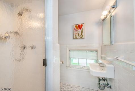 26 Cornell Way Montclair NJ 07043