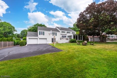 26 Cornell Way Montclair NJ 07043