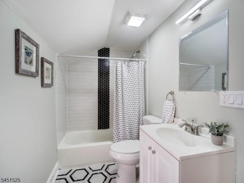 236 Franklin Street Elizabeth NJ 07206