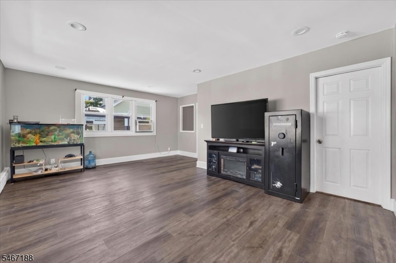 603 Lincoln Boulevard Middlesex NJ 08846