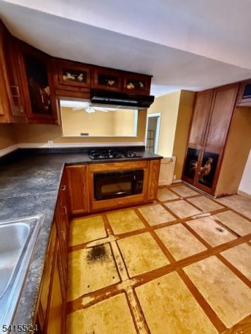 150 Karrville Road Mansfield NJ 07865