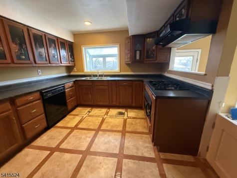 150 Karrville Road Mansfield NJ 07865