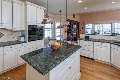 28 Bedford Drive Montgomery NJ 08558