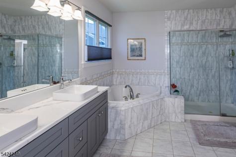 28 Bedford Drive Montgomery NJ 08558
